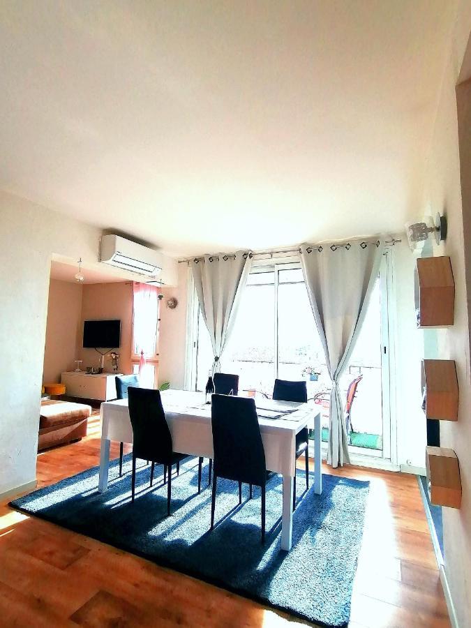 أفينيون Modern Apart 70M2 - 2 Rooms - Parking المظهر الخارجي الصورة